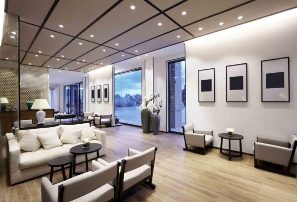 Ambient Lighting © LI CHAOSHU/Shutterstock.com