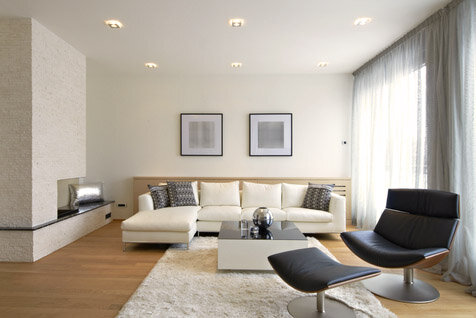 Neutral White Light © Marko Poplasen/Shutterstock.com