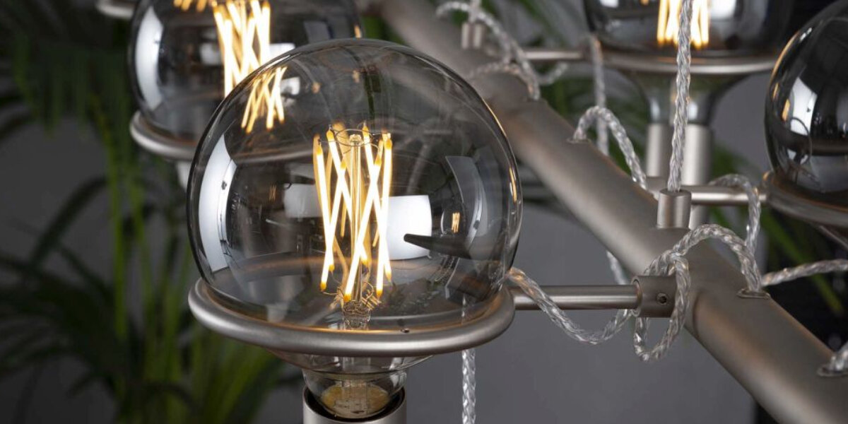 Lightbulb Lamps with Impressive Filaments