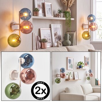 Cluster wall light Gastor, Retro 2-piece set with vertical three-light design beside sofa